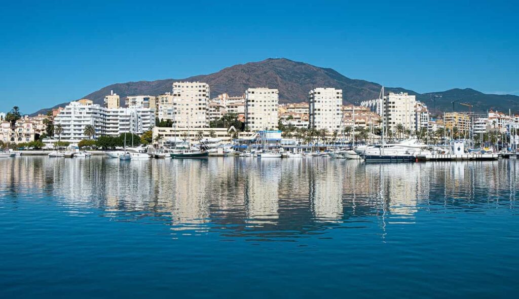 estepona-overview
